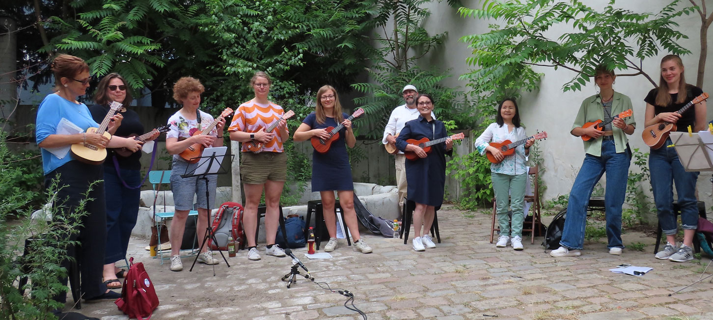 B&B Musikschule Berlin Schöneberg Ukulele lernen im Ukulele-Unterricht