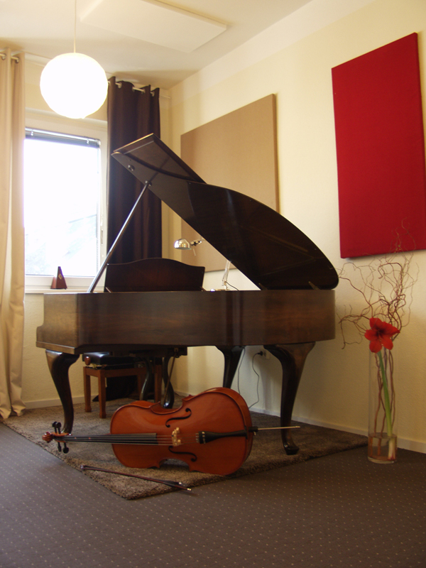 Klavierunterricht und Cello lernen in der B&B Musikschule Berlin Schöneberg
